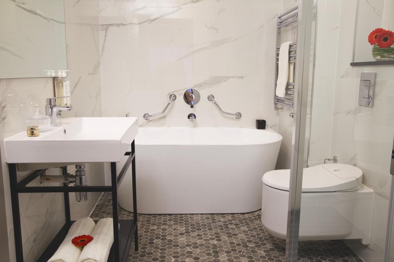 Castlecourt Hotel, Spa & Leisure Westport Ngoại thất bức ảnh